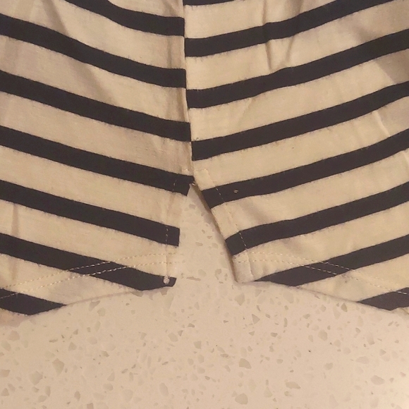 Euc Classic navy/white stripe sleeveless tee - Picture 4 of 4